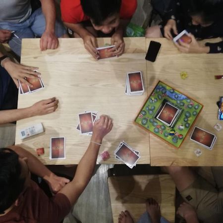 Kinnon Deluxe Hostel Coworking Cafe Bangkok Eksteriør billede