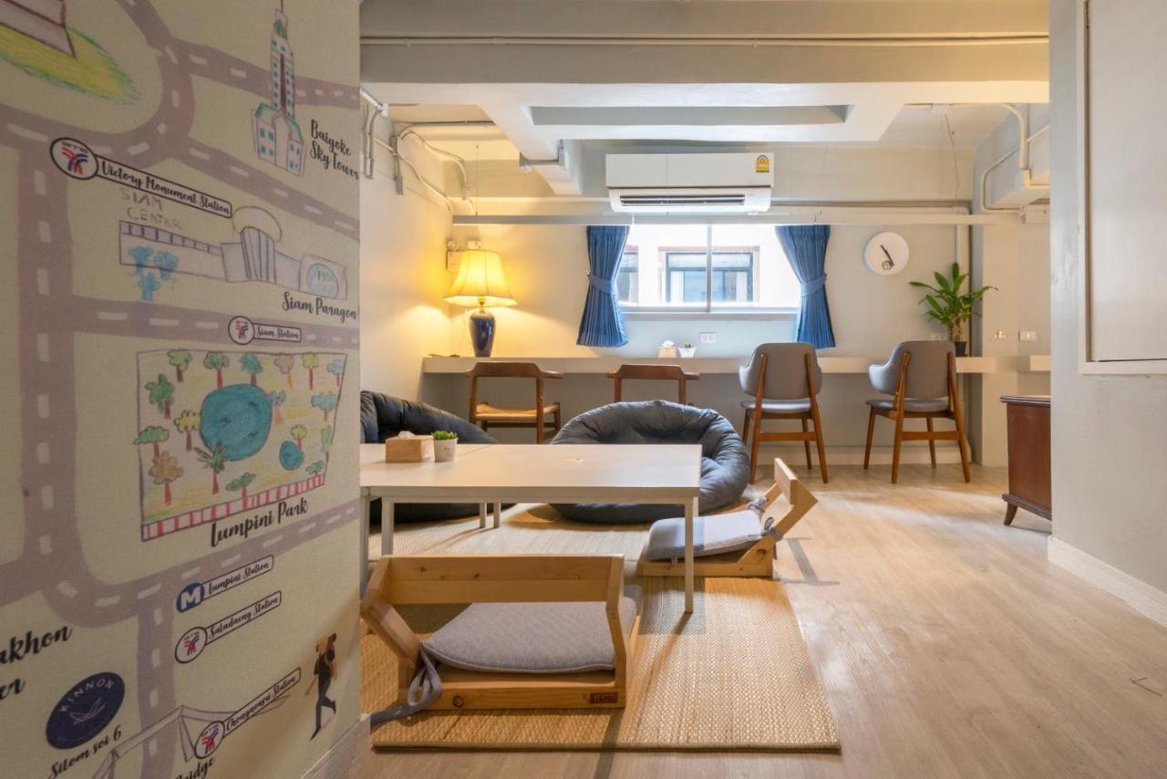 Kinnon Deluxe Hostel Coworking Cafe Bangkok Eksteriør billede